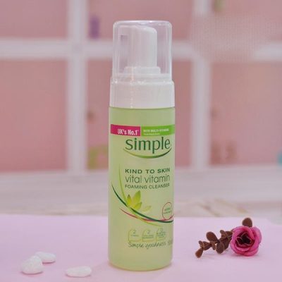 Simple Skin To Skin Vital Vitamin Foaming Cleanser