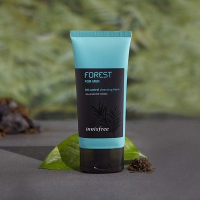 Sữa rửa mặt Innisfree Forest For Men Oil Control Cleansing